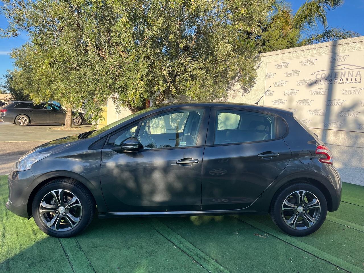 Peugeot 208 1.4 HDi 68 CV 5 porte Allure