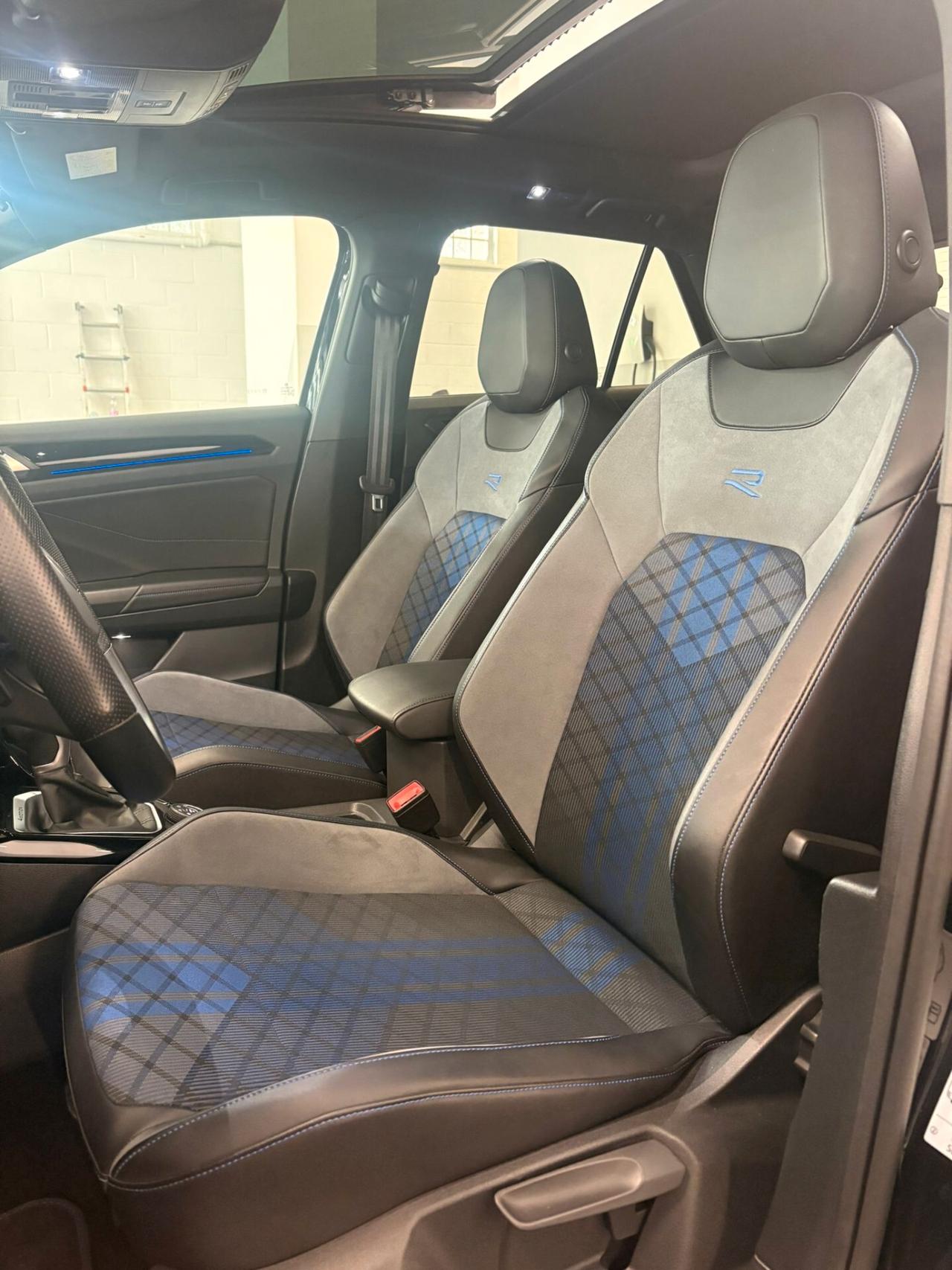 Volkswagen T-Roc R 2.0 TSI DSG 4MOTION BlueMotion Technology