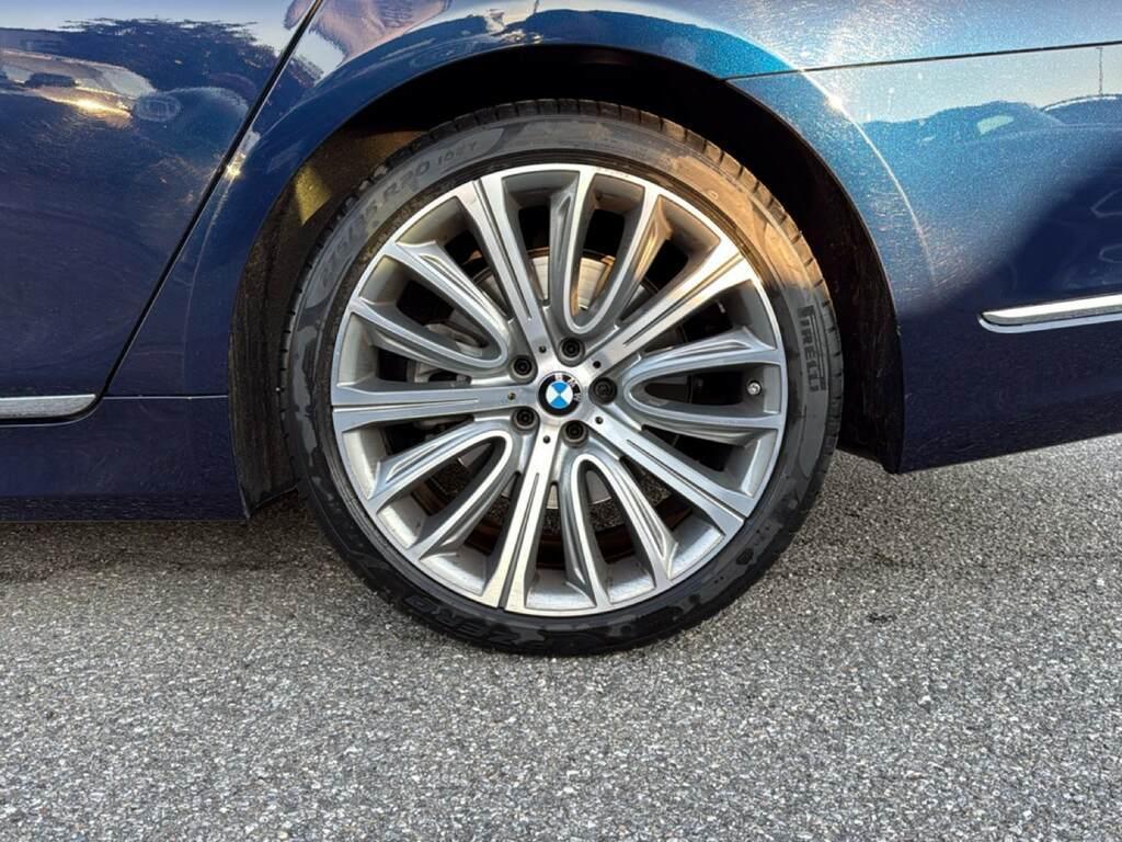 BMW Serie 7 Berlina 740 d Mild Hybrid 48V Individual Composition xDrive Steptronic