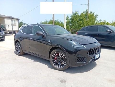 MASERATI GRECALE 2.0 250CV AUTOMATIC MHEV AWD GT ( FARI LED - COCKPIT - PELLE - CRUISE - NAVI - MIRROR - PDC - TELECAMERA POST. - CERCHI 19 )