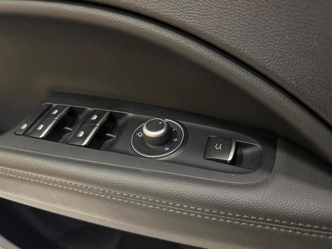 Alfa Romeo Stelvio 2.2 Turbodiesel 160 CV AT8 RWD Super