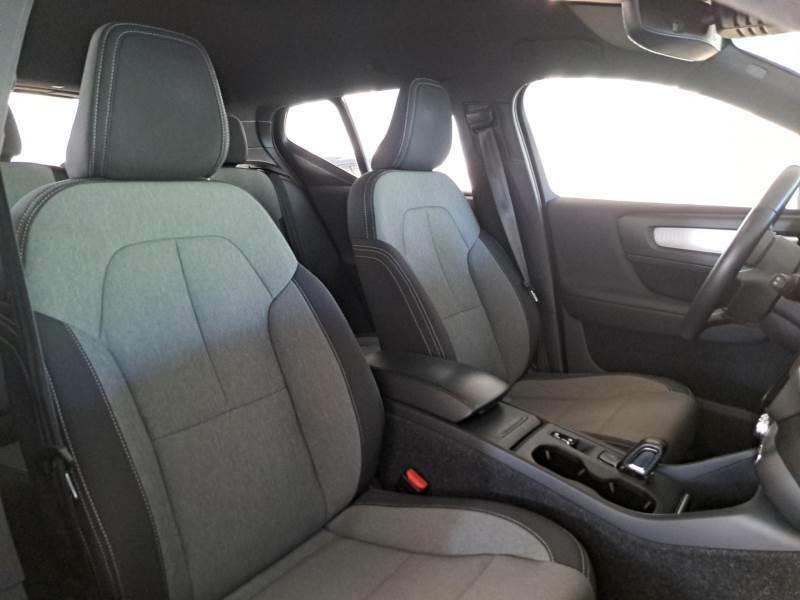 VOLVO XC40 T3 Geartronic Momentum MY21