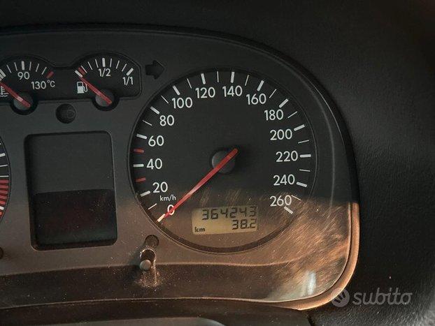 VOLKSWAGEN Golf 4 serie Golf 1.6 16V cat 5 po...