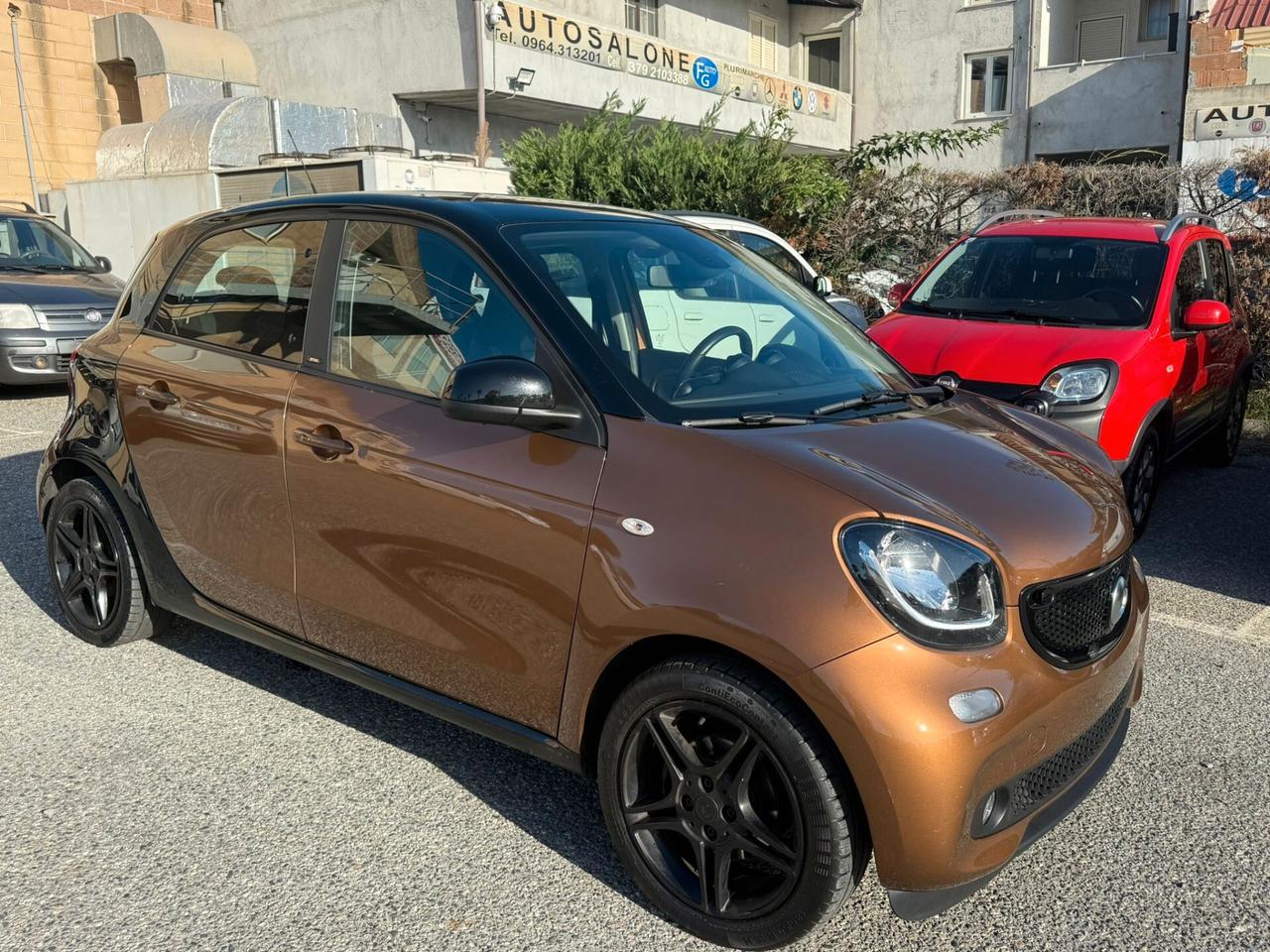 Smart ForFour 70 1.0 Prime Imp. AUDIO JBL