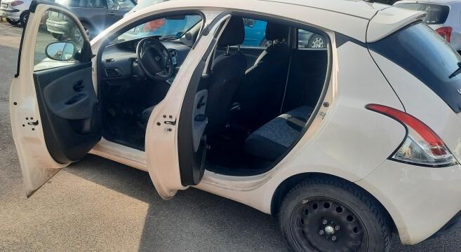 Lancia Ypsilon 1.2 69 CV 5 porte GPL Ecochic Gold