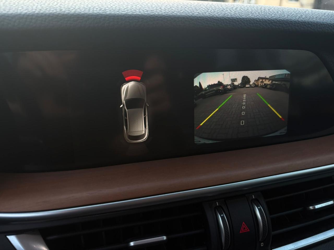 ALFA ROMEO STELVIO 2.0 BENZ 200CV Q4 GANCIO TRAINO