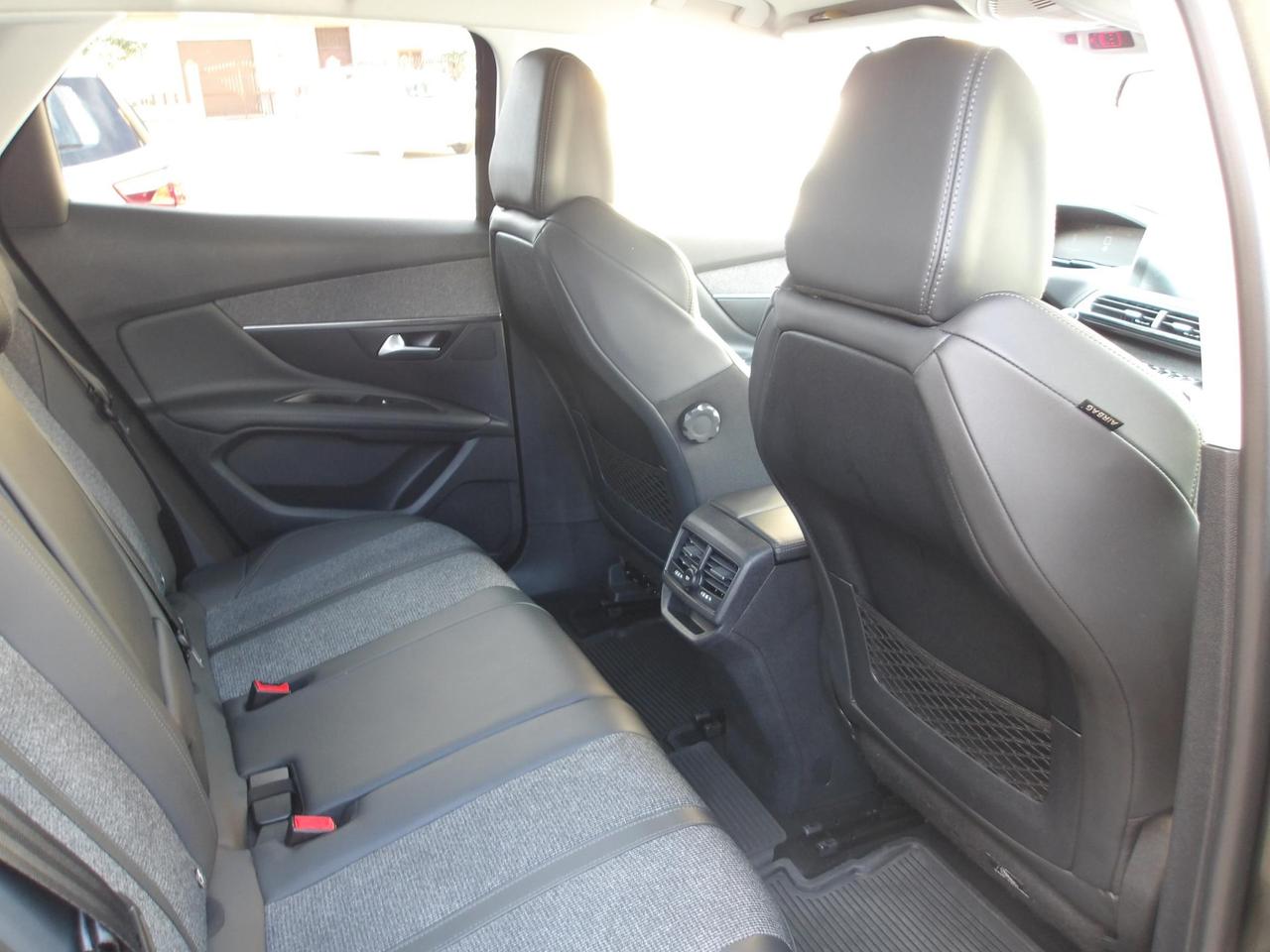 Peugeot 3008 3008 1.5 bluehdi Allure s&s 130cv