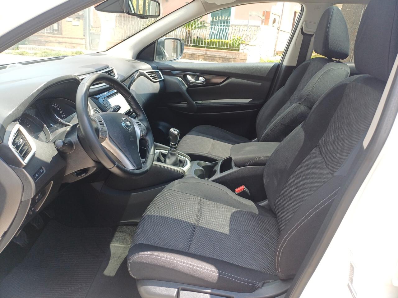 Nissan Qashqai 1.5 dCi Tekna Tetto Panoramico