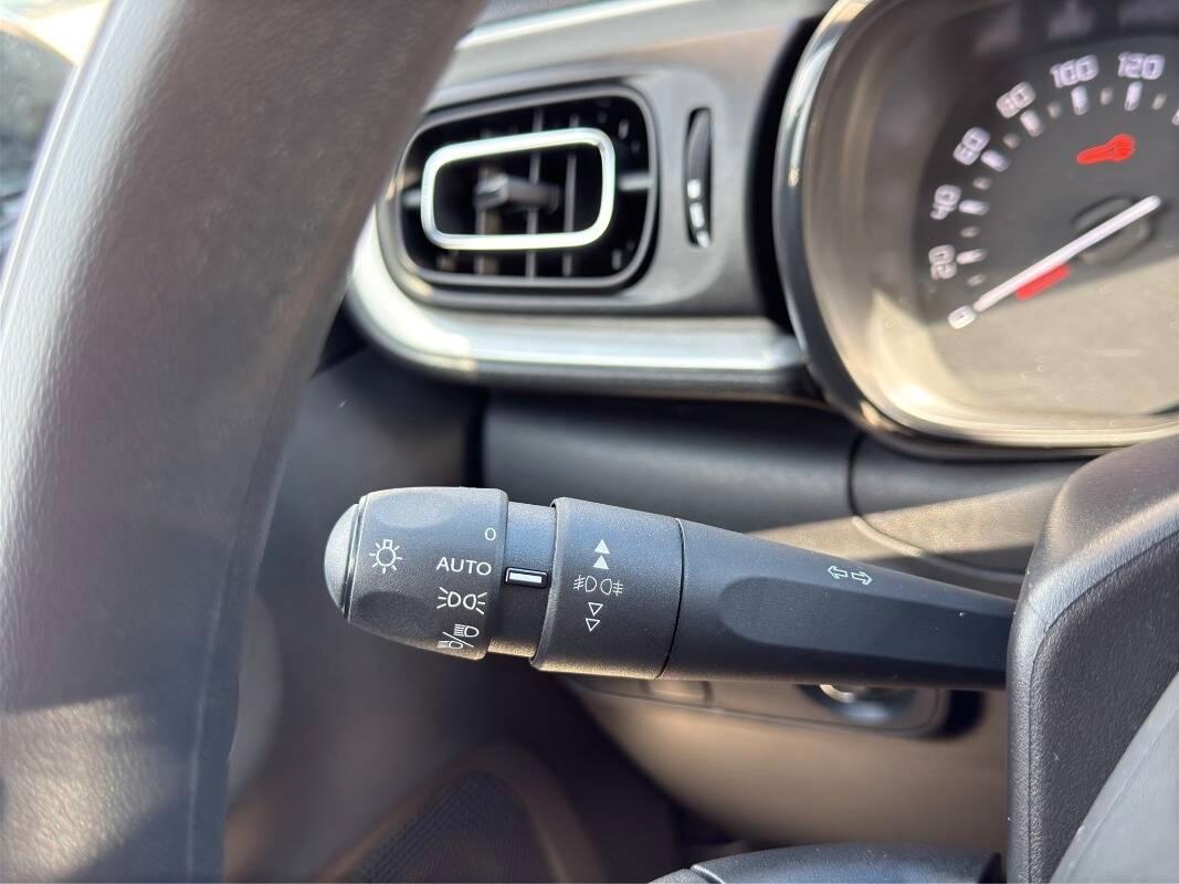 Citroen C3 1.2 puretech C-Series s&s 83cv Con CARPLAY