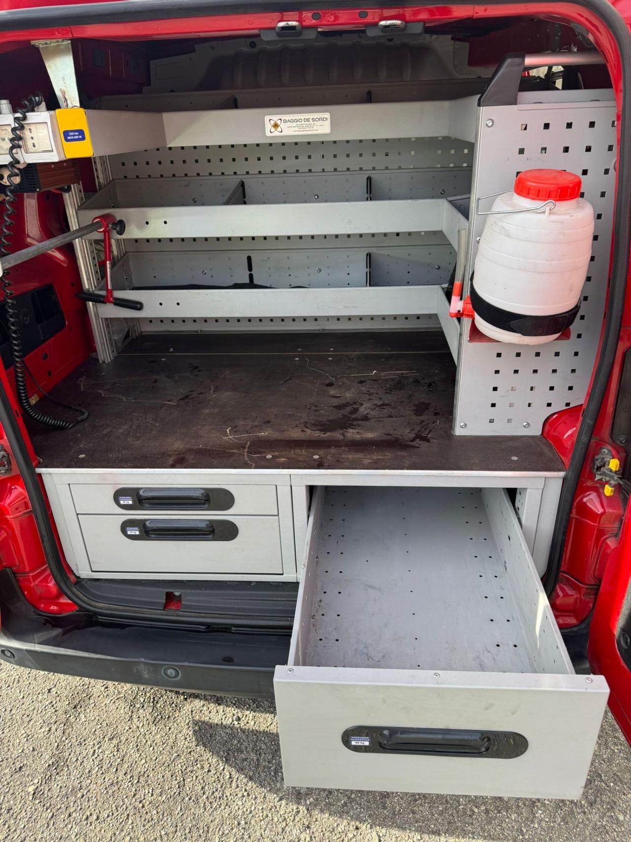 Fiat Fiorino 1.3 MJT 95CV Combinato Adventure