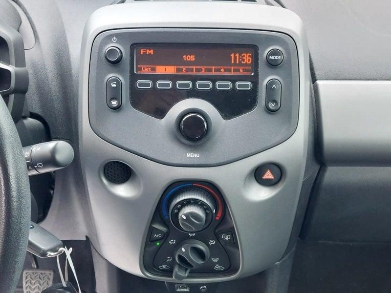 Toyota Aygo 1.0 VVT-i x-cool MMT