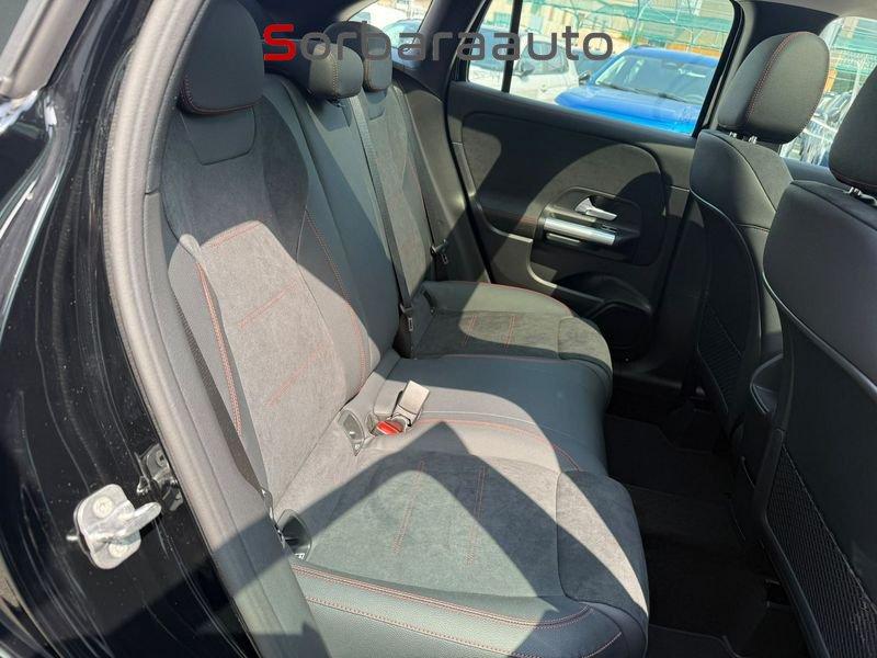 Mercedes-Benz GLA 200 d Automatic AMG Line Premium con Tetto Panoramico.