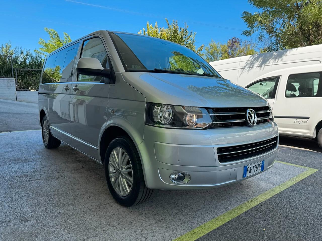 Volkswagen Multivan T5 2.0TD HIGHLINE 140cv DSG 7P