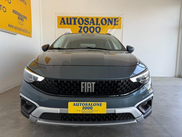 FIAT Tipo 1.5 Hybrid DCT 5 porte Cross NEOPATENTATI