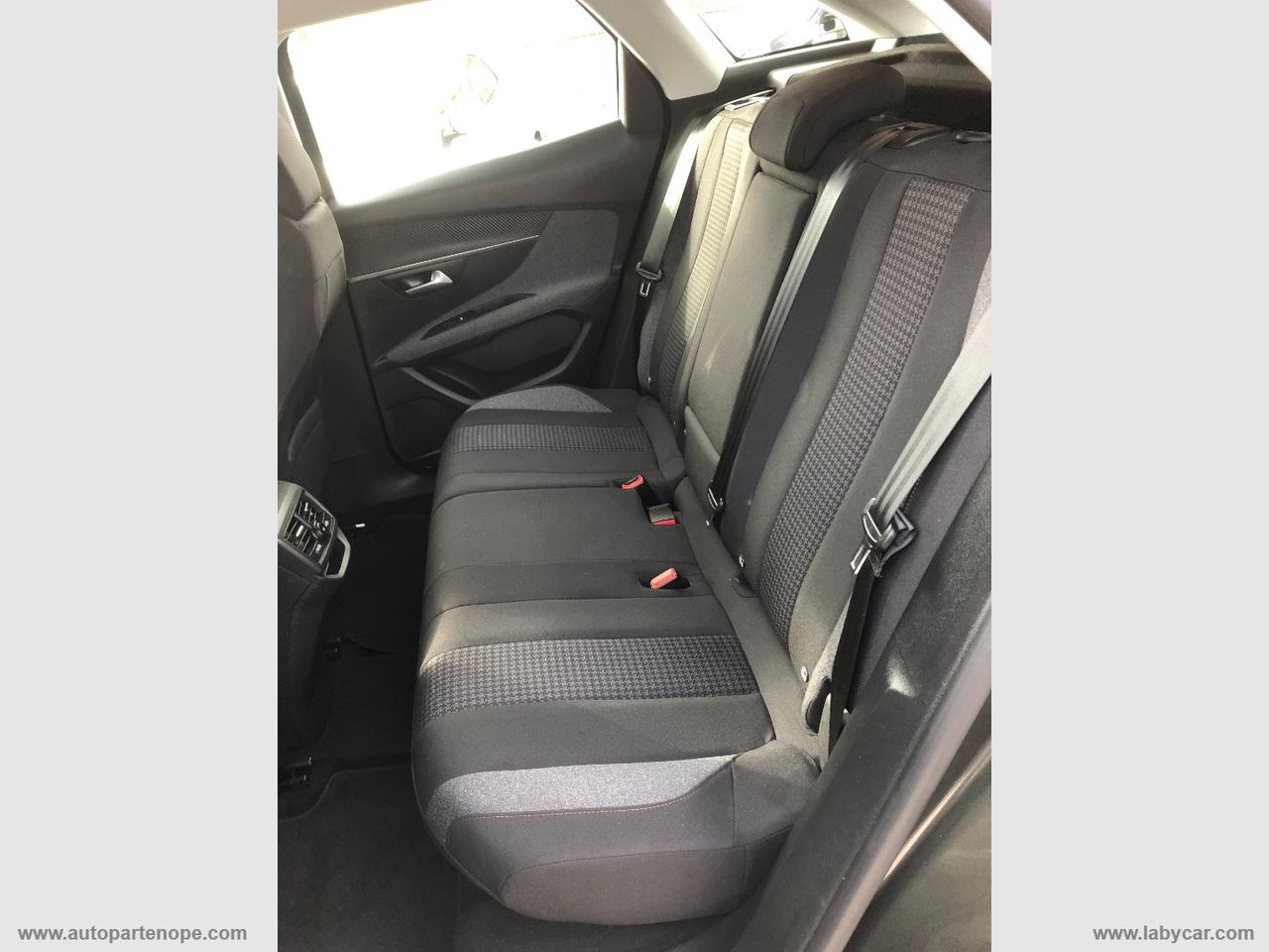 PEUGEOT 3008 BlueHDi 130 S&S Business