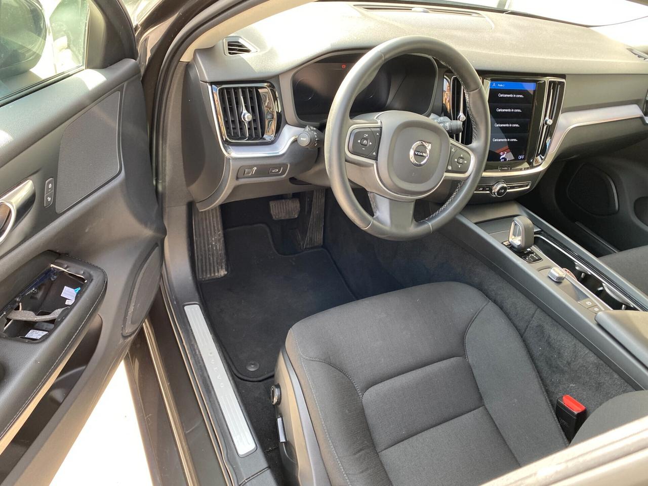 Volvo V60 B3 Geartronic Momentum Business - ibrida