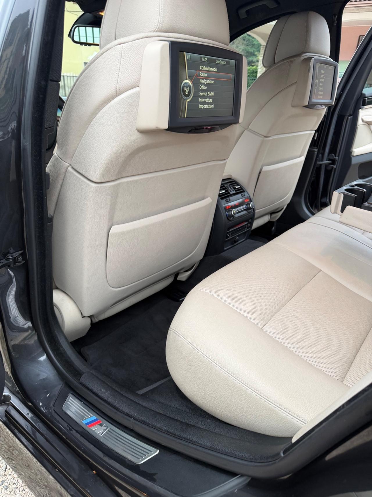 Bmw 550i MSPORT PELLE NAVI PRO KMCERT UNICOPR