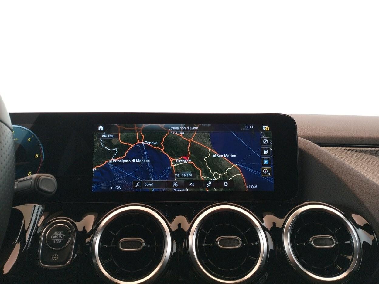 Mercedes-Benz GLA 180d Premium auto - PACCHETTO AMG - PACCHETTO NIGHT