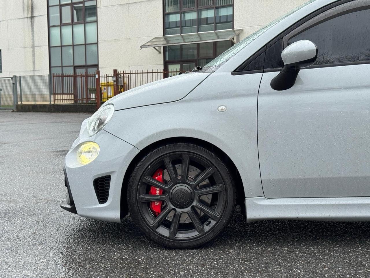 Abarth 595 1.4 Turbo T-Jet 280CV
