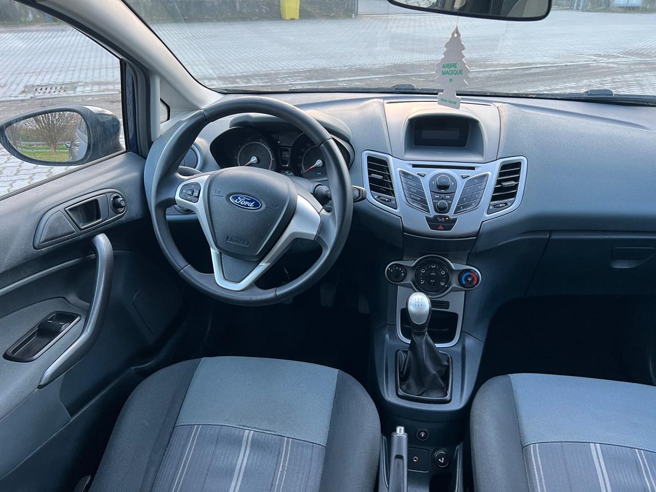 Ford Fiesta 1.4 5 porte Bz.- GPL Titanium