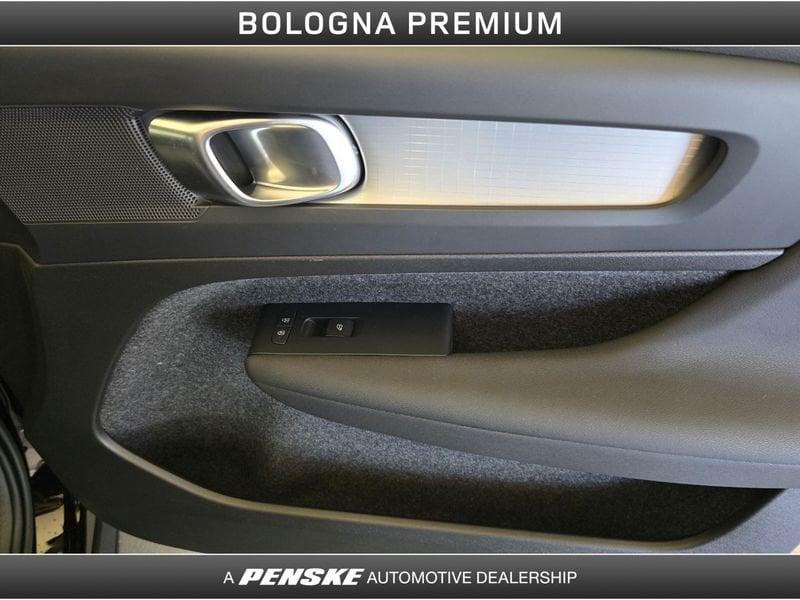 Volvo XC40 XC40 T3 Geartronic Momentum Pro