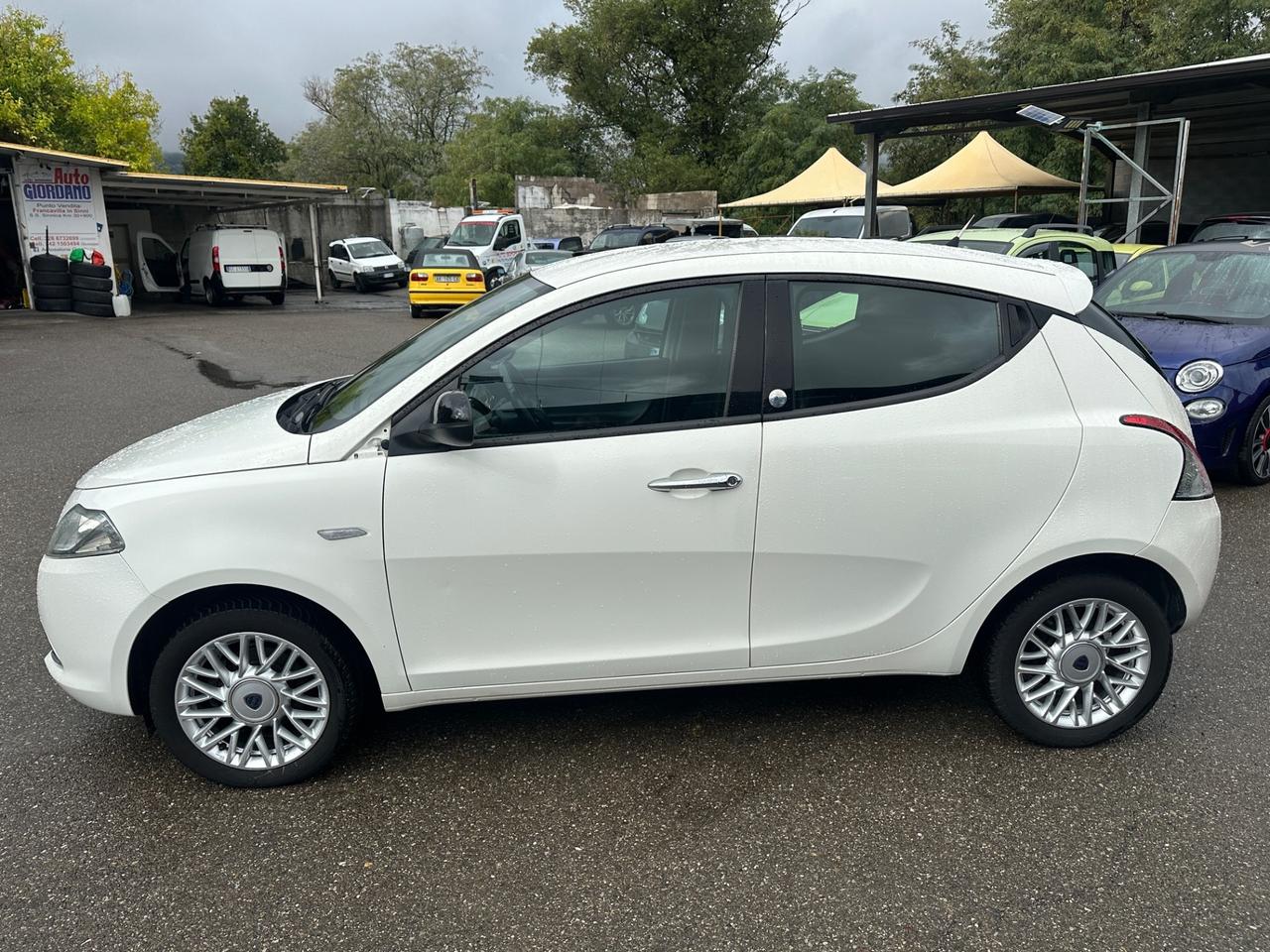 Lancia Ypsilon 1.2 69 CV 5 porte GPL Ecochic Gold