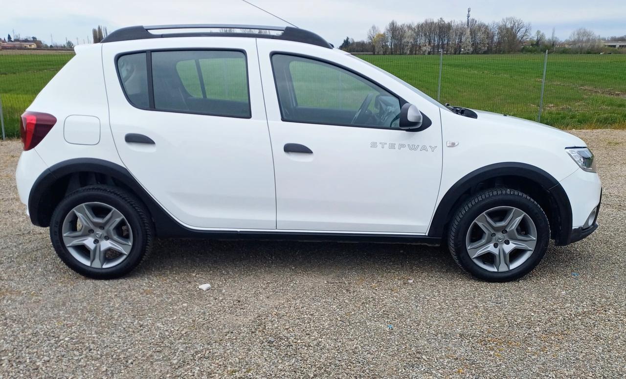 Dacia Sandero Stepway 1.5 Blue dCi 95 CV Comfort