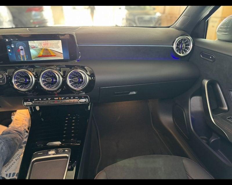 Mercedes-Benz Classe A (W177) A 200 d Automatic AMG Line Premium