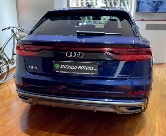 AUDI Q8 45 TDI quattro tiptronic Sport