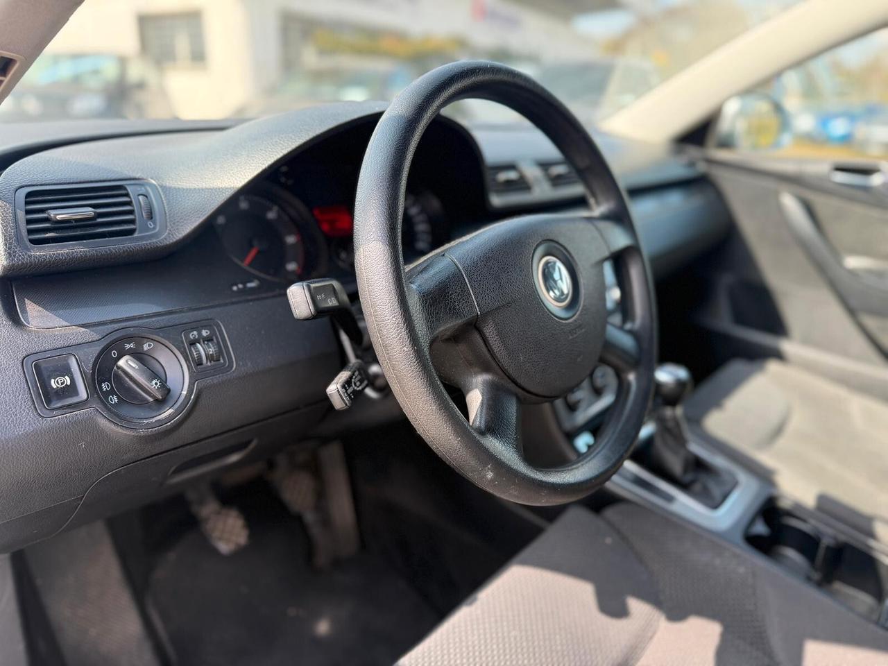 Volkswagen Passat 1.9 TDI/105CV Var. Comfortline