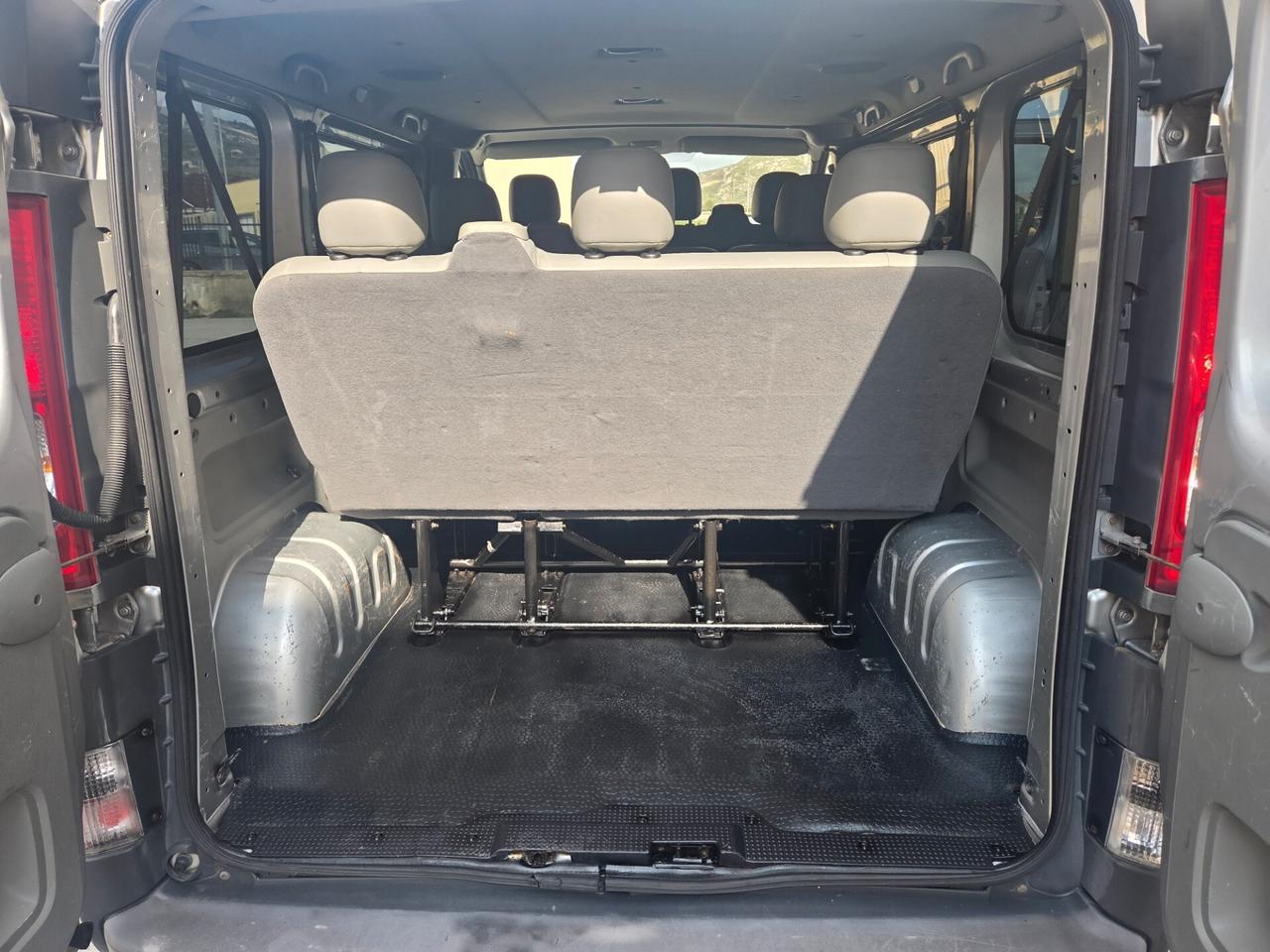 OPEL VIVARO 9 POSTI 2.0 115 CV KM CERTIFICATI