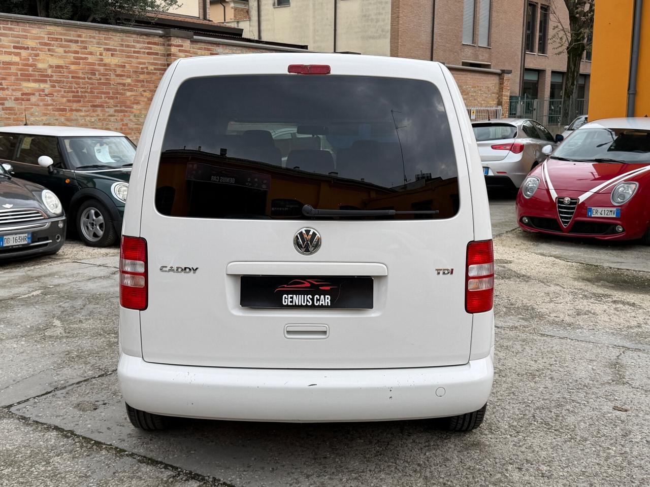 Volkswagen Caddy 1.6 TDI 102 CV 5p. Trendline 7 Posti