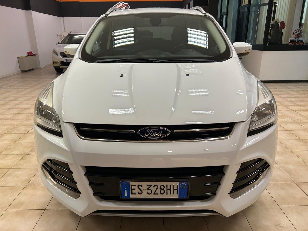 Ford Kuga 2.0 TDCI 140 CV 4WD Titanium