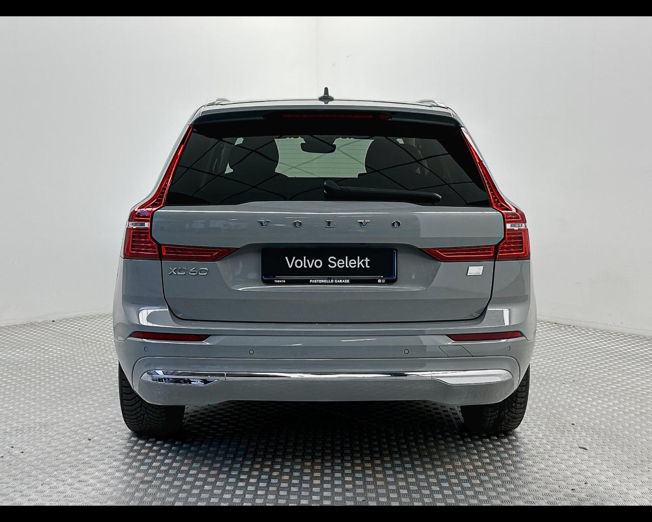 VOLVO XC60 (2017-->) - XC60 T6 Recharge Plug-in Hybrid AWD automatico Core
