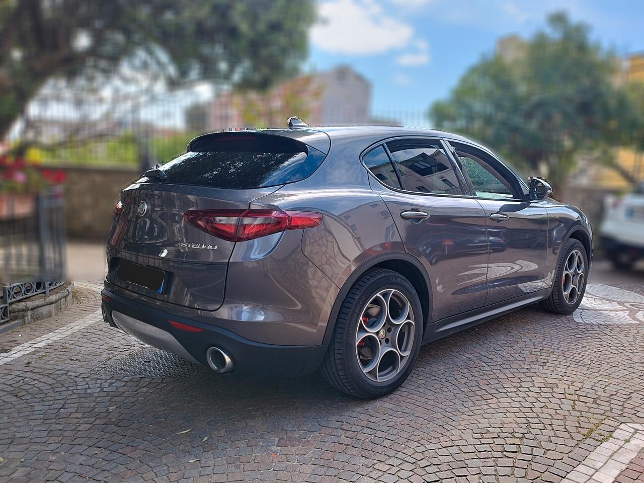 Alfa Romeo Stelvio 2.2D TURBO DIESEL 210 CV AT8 Q4 EXECUTIVE