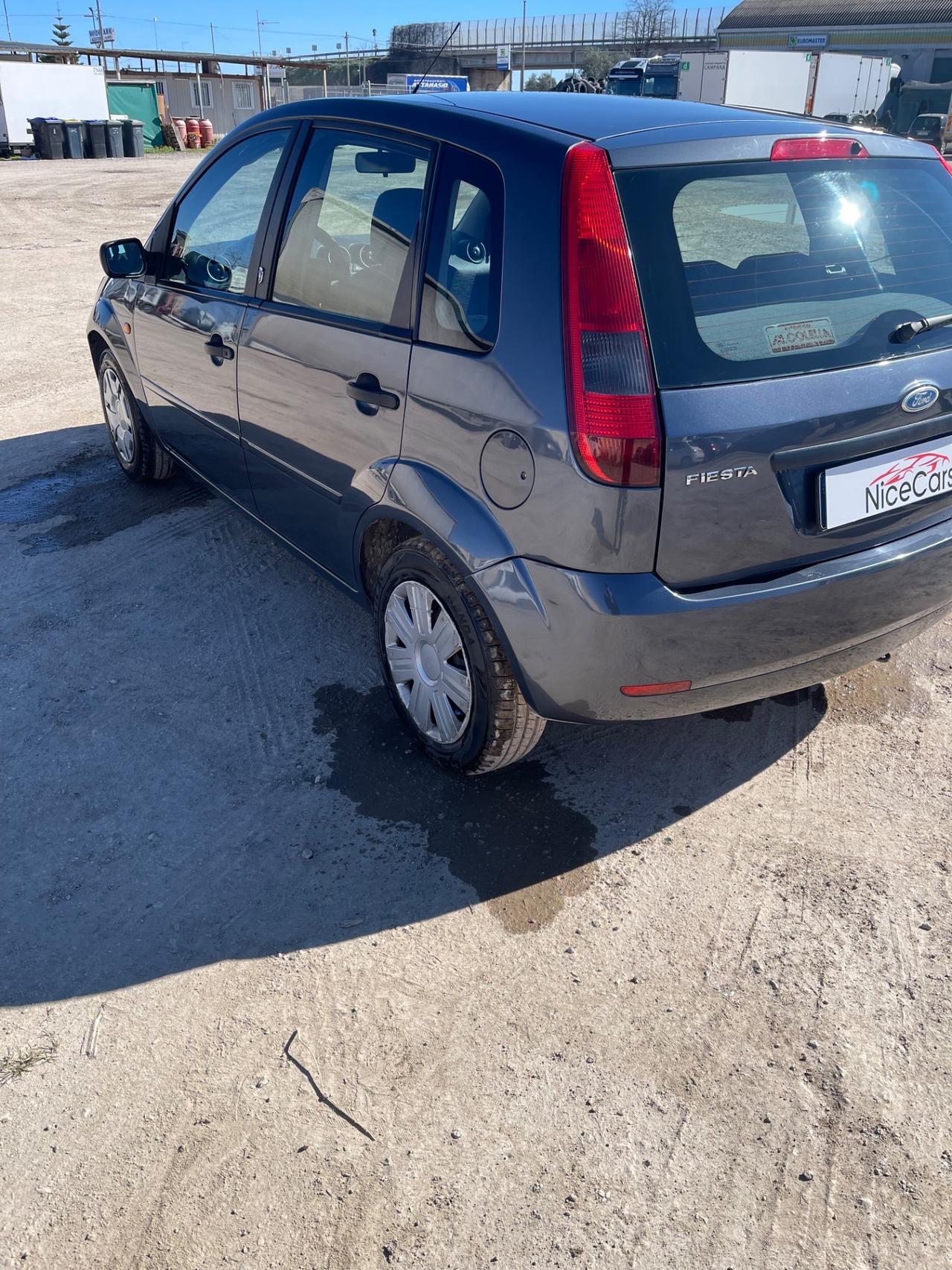 Ford Fiesta 1.4 TDCi 5p. Ghia