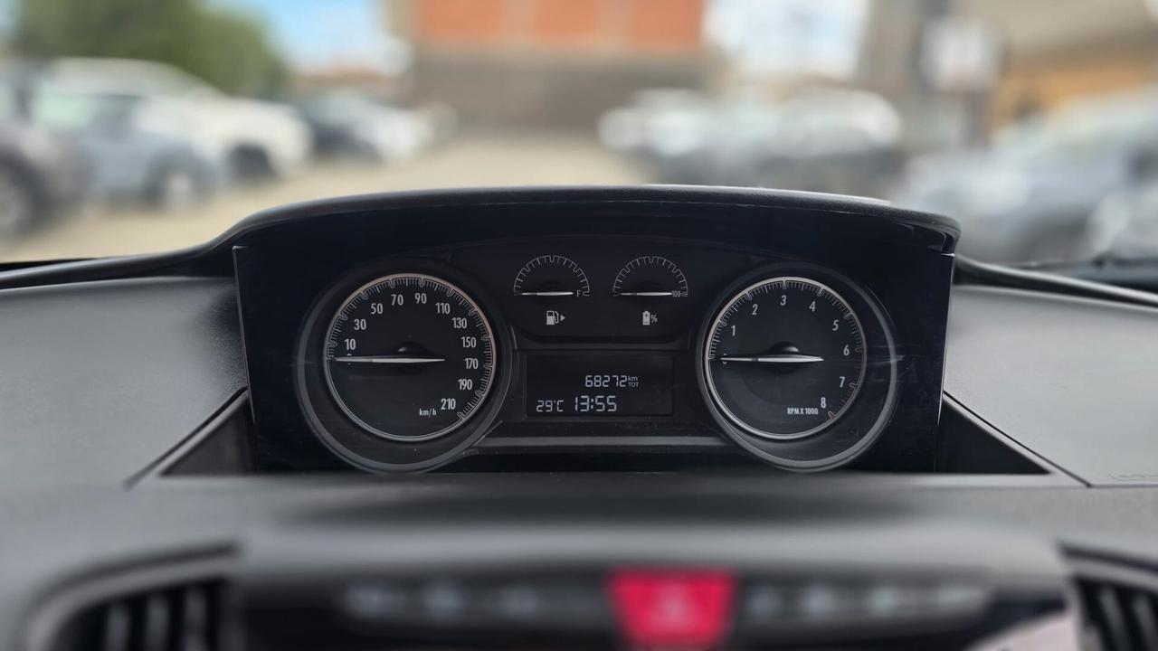 Lancia Ypsilon 1.0 FireFly 5 porte S&S Hybrid Ecochic Silver