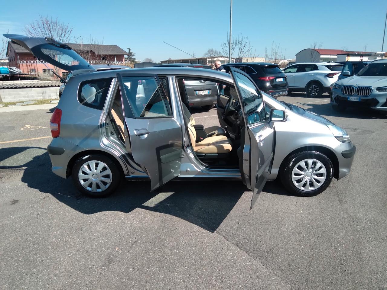 Honda Jazz 1.4 i-DSi 5p. LS Appeal x neopatentati