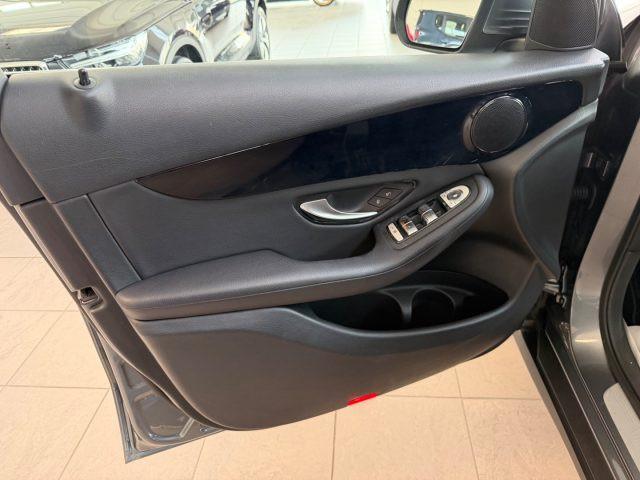 MERCEDES-BENZ GLC 200 d 4Matic Business