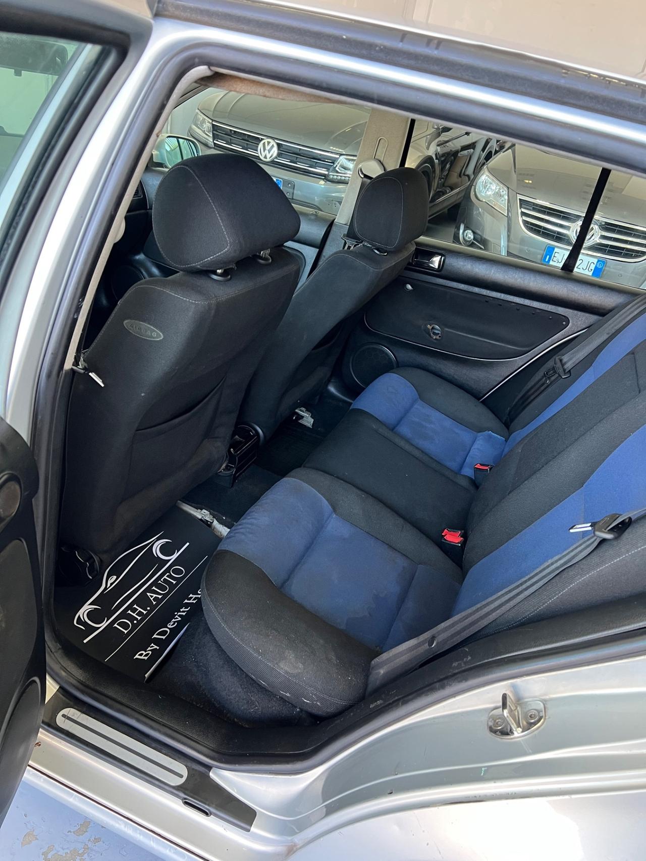 Volkswagen Golf 1.9 TDI/110 CV cat 5p. Comfortline