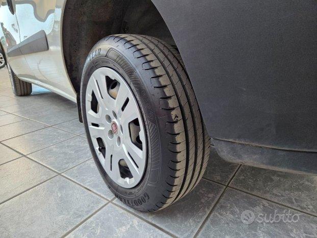 FIAT Doblo Dobl 1.3 MJT PC Cargo Lounge-solo 32