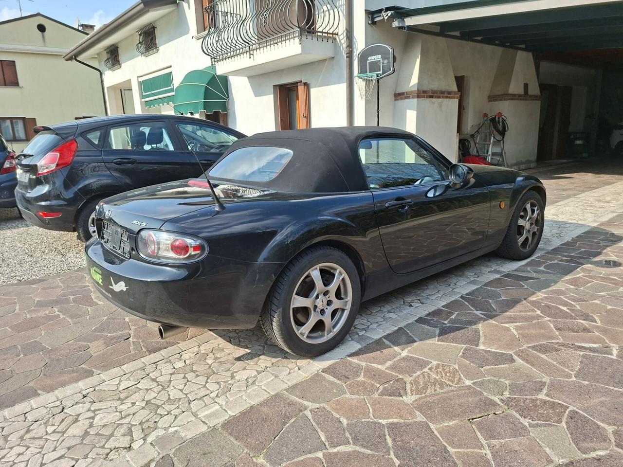 Mazda MX-5 2006