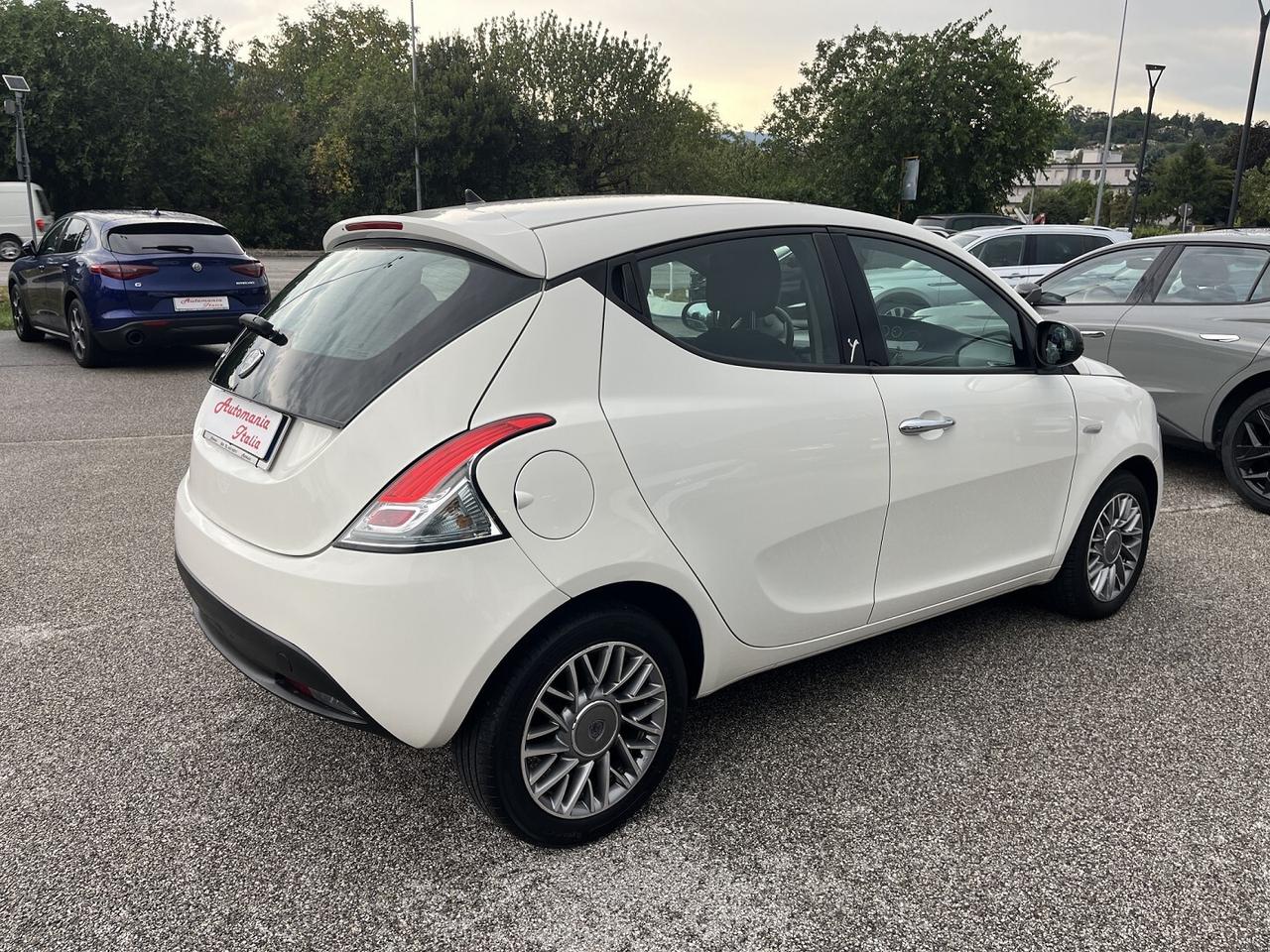 LANCIA YPSILON 1200 CC 69 CV