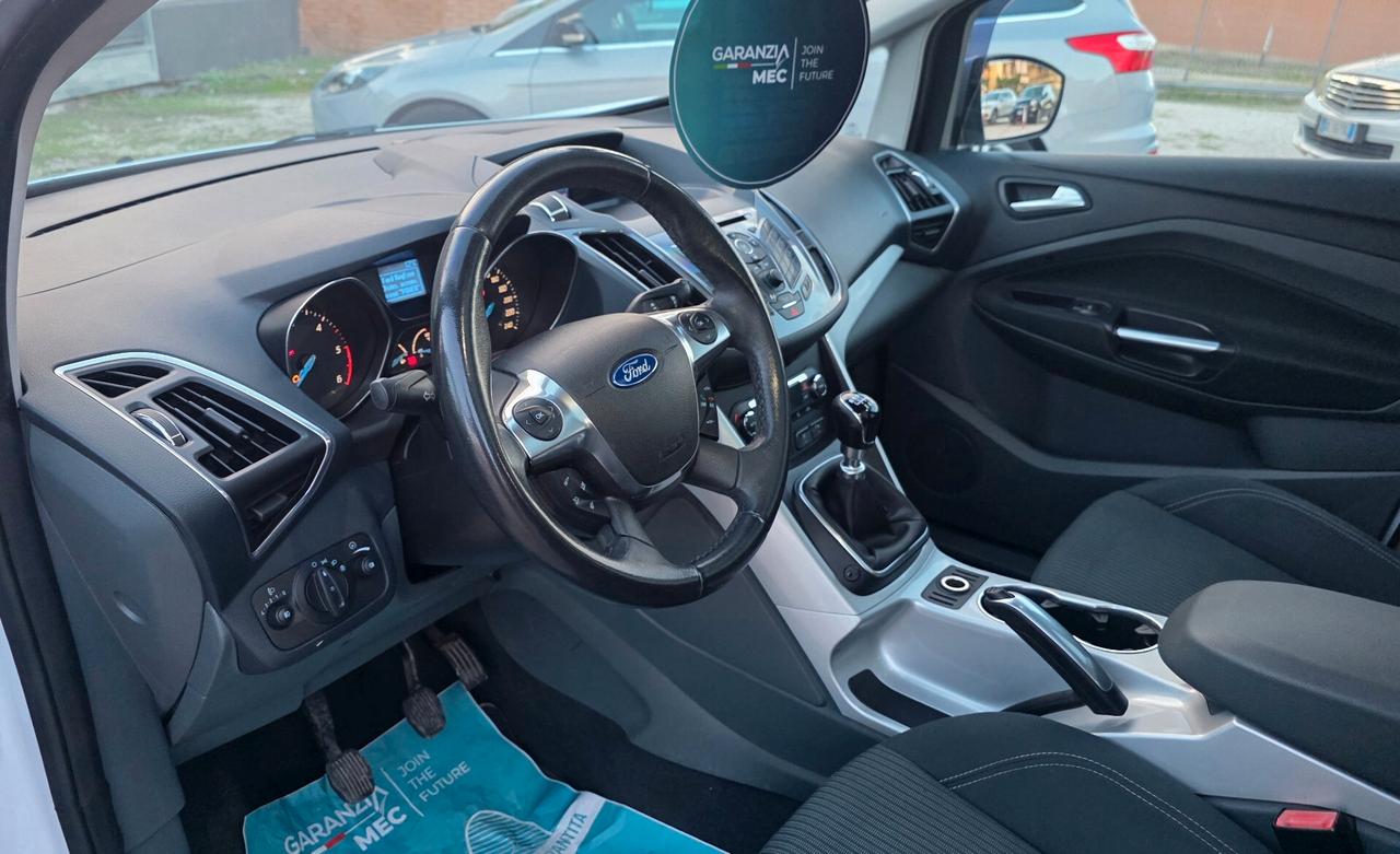 Cmax 1.6 TDCi 115CV Titanium TETTO