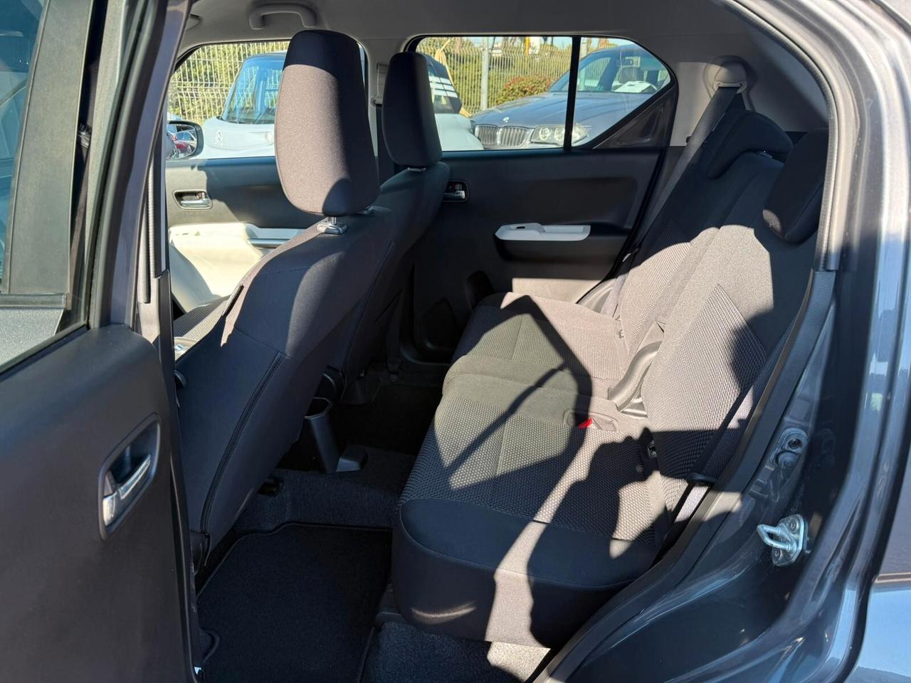 Suzuki Ignis 1.2 Hybrid Top