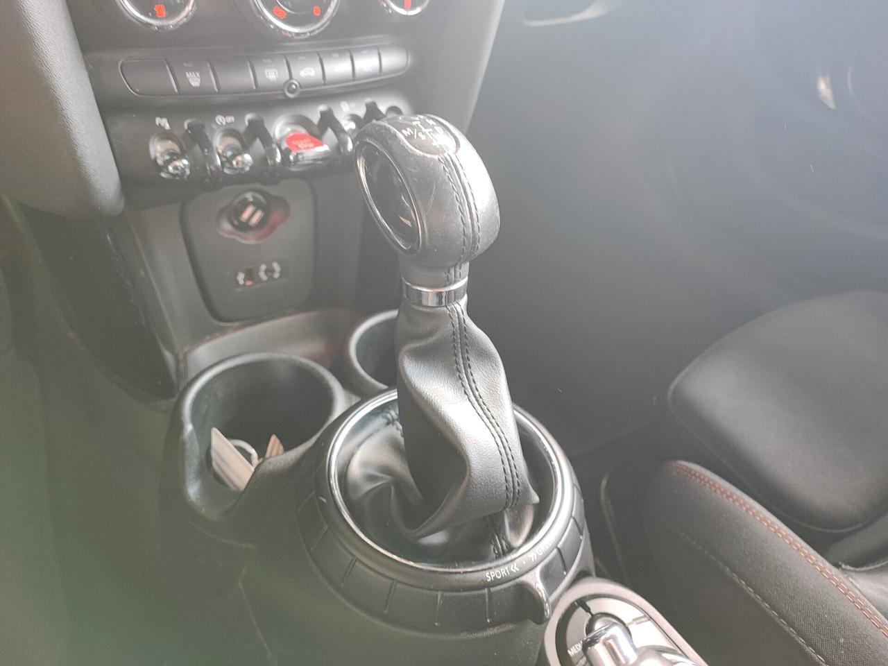 Mini 1.5 Cooper D 5 porte