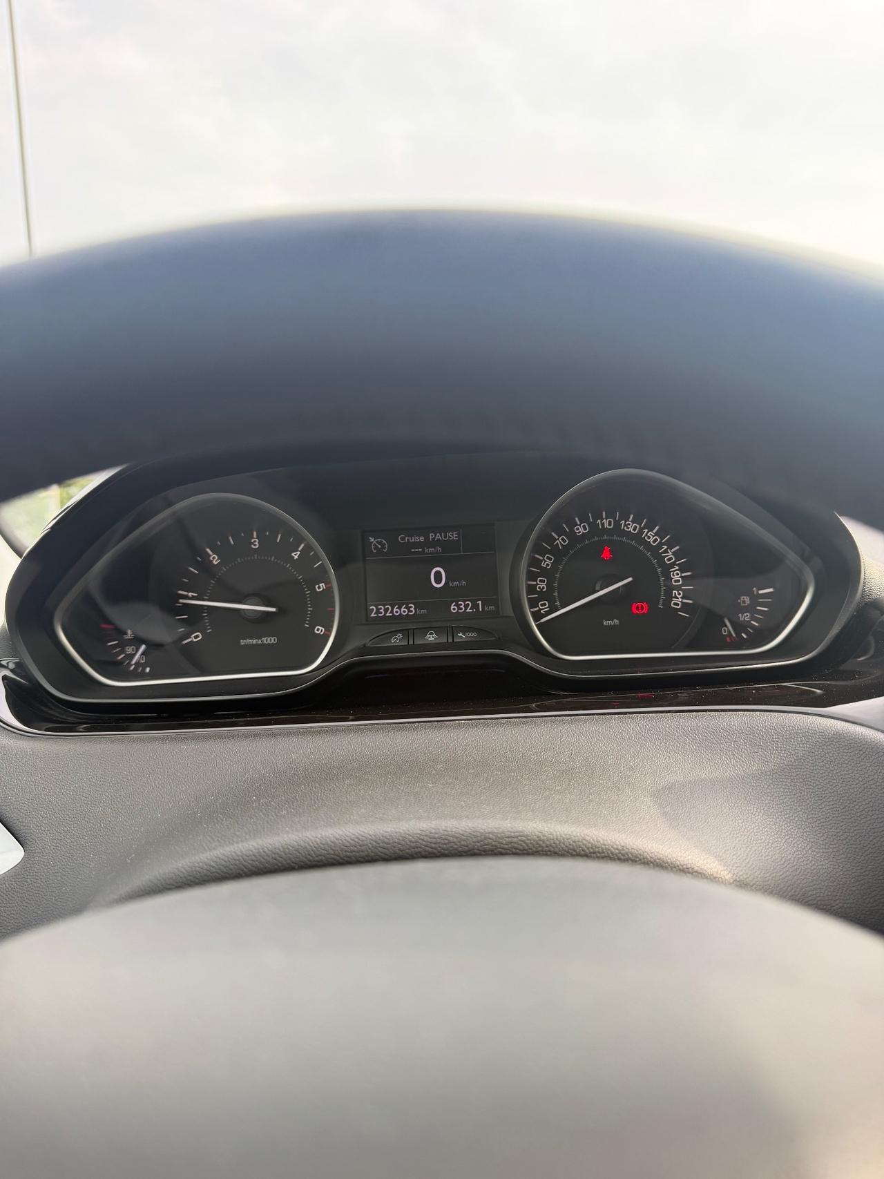 Peugeot 208 1.6 e-HDi 92 CV Stop&Start 5 porte Allure
