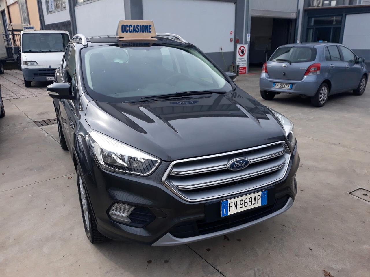 Ford Kuga 1.5 TDCI 120 CV Titanium UNIPROPRIETARIO