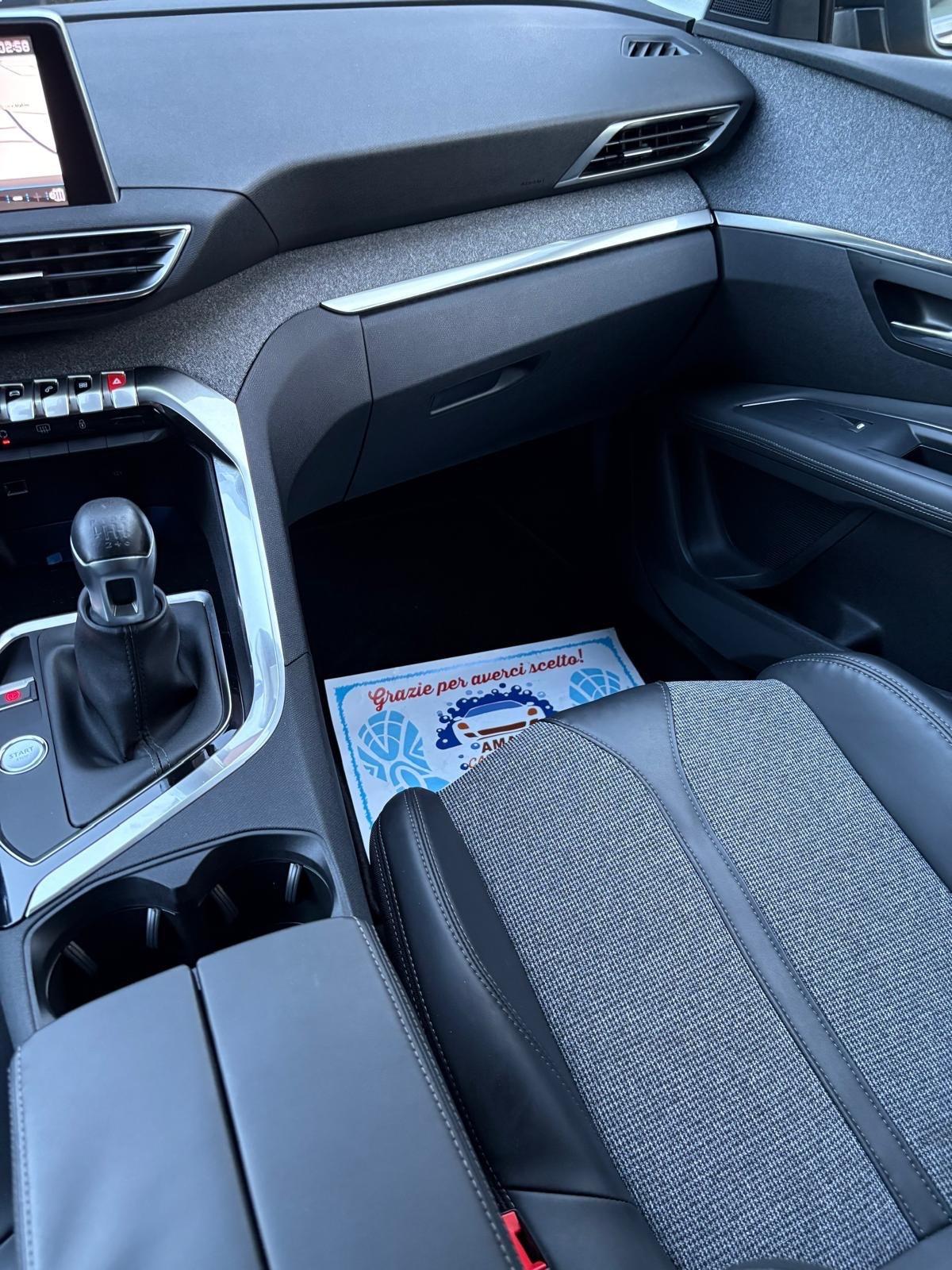 PEUGEOT 3008 ALLURE HDI COME NUOVA