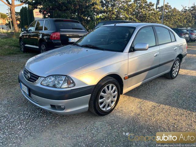 TOYOTA Avensis 1.6i 16V cat